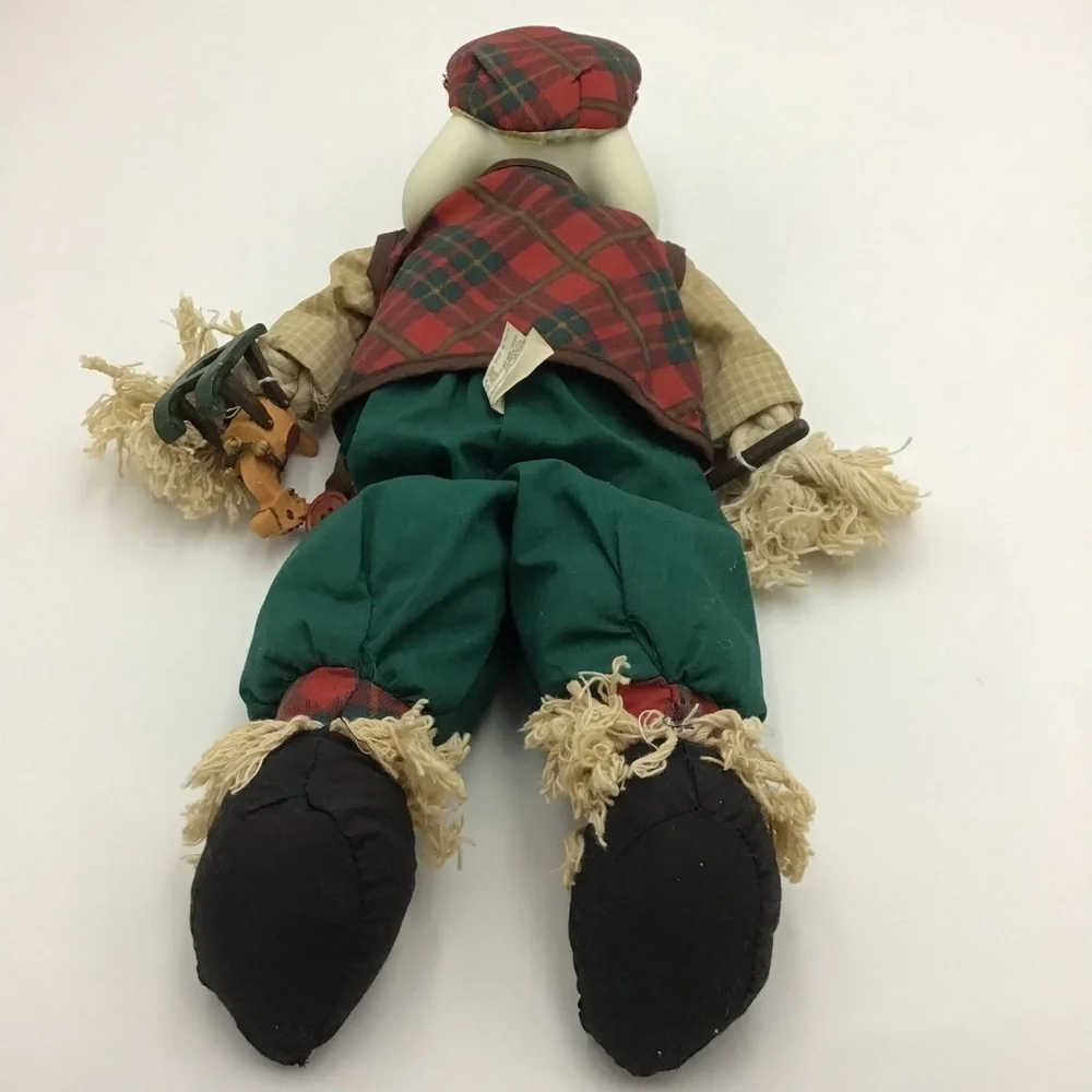 House of Lloyd Grandpa and Grandma Lloyd Christmas Dolls - Picture 6 of 7